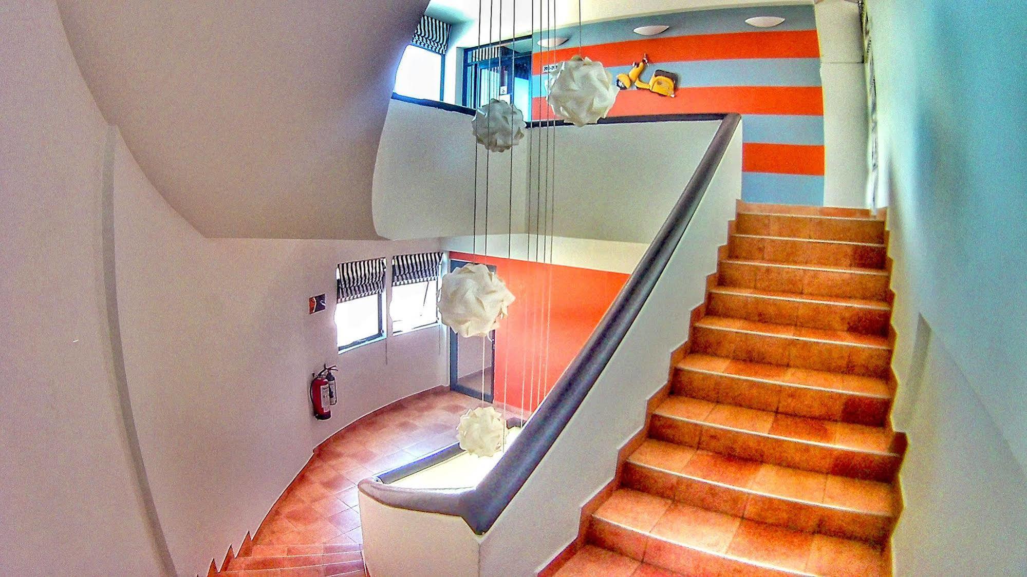 Auberge de jeunesse Clock *